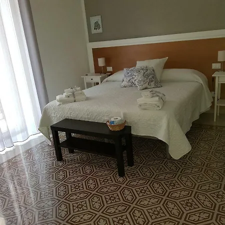 Aziz Bed & Breakfast 4*