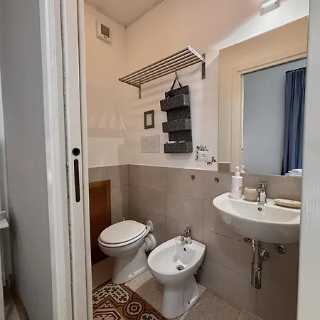 Aziz Bed & Breakfast 4*
