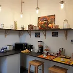 Aziz Couette-café Palerme